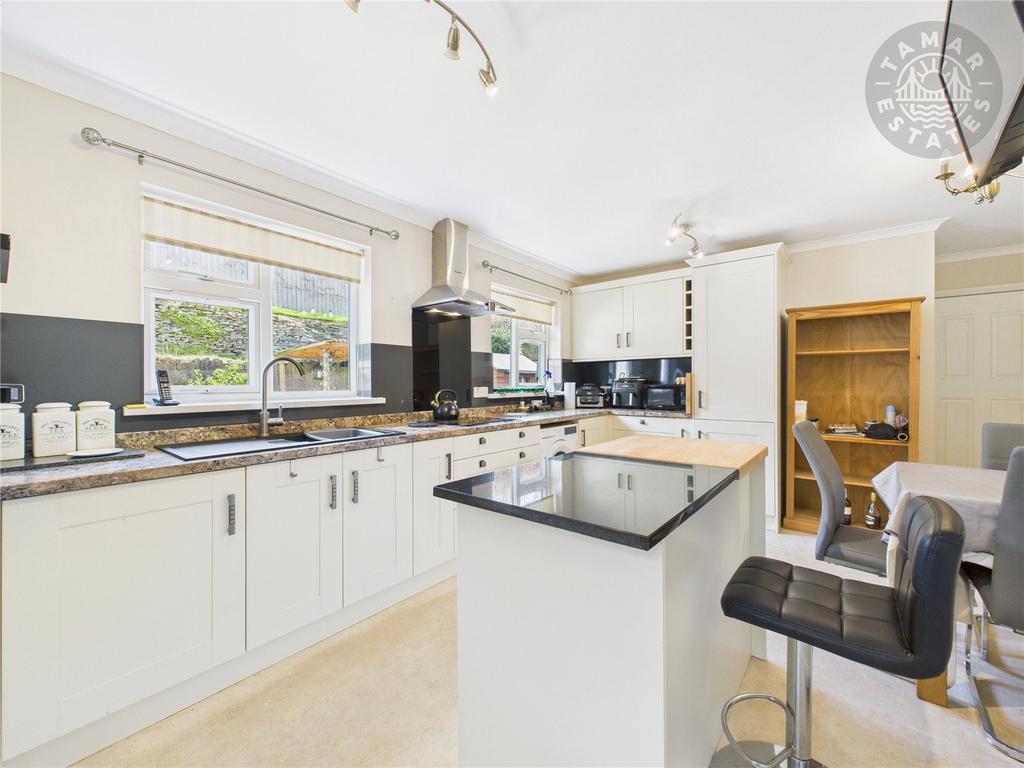 Kitchen/Breakfast Rm