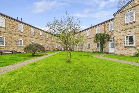 3 bedroom terraced house for sale, OFFERED WITH NO ONWARD CHAIN. THREE DOUBLE BEDROOMS. 23' LOUNGE/DINING ROOM.