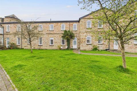 undefined, OFFERED WITH NO ONWARD CHAIN. THREE DOUBLE BEDROOMS. 23' LOUNGE/DINING ROOM.
