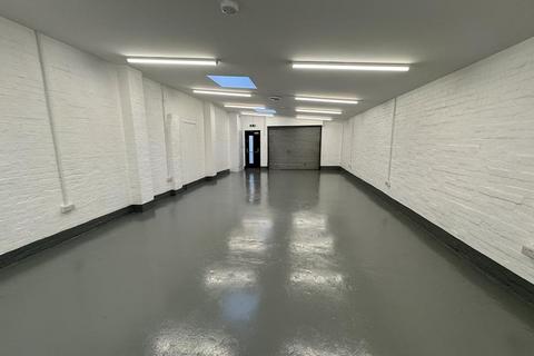 Industrial unit to rent, 316B & 318A King Street, Hammersmith, W6 0RR