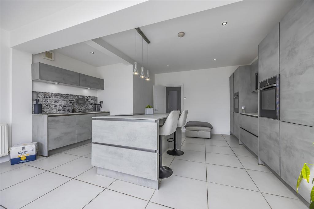 32 Kenyon Road, Copnor-Portico Marketing-Sold By-28.