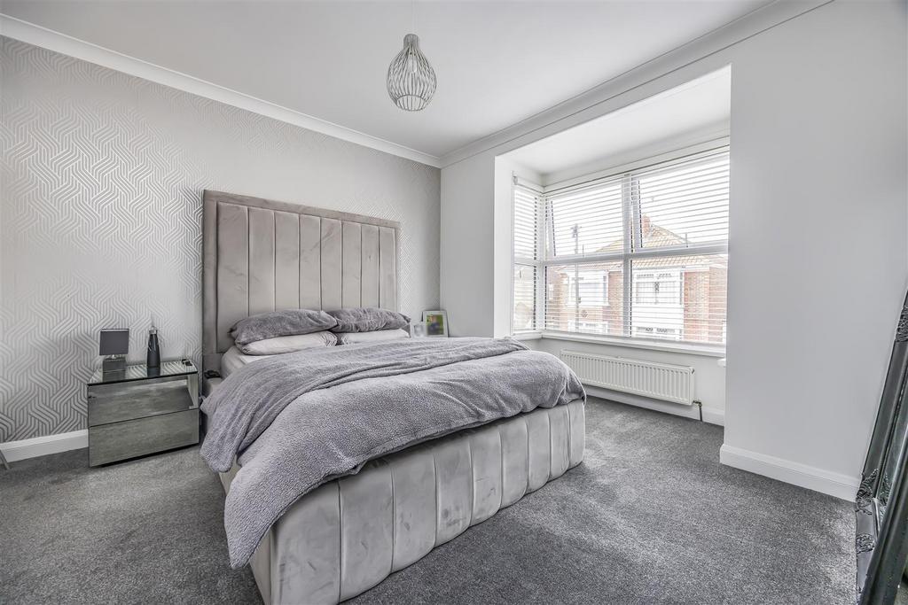 32 Kenyon Road, Copnor-Portico Marketing-Sold By-2.j
