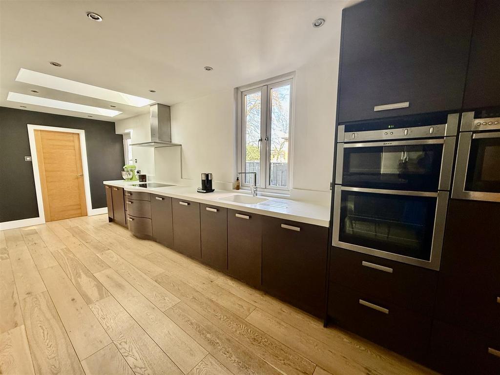 Kitchen/dining area
