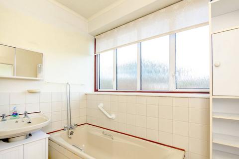 88 Beckingham Road, Guildford, GU2 8BU