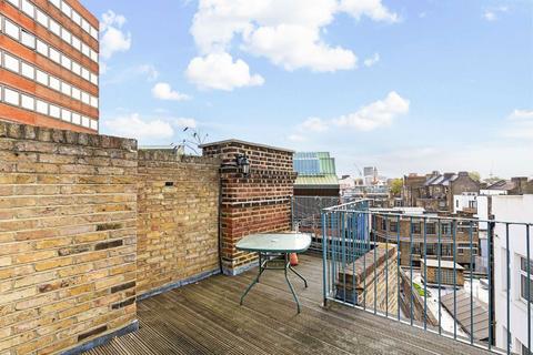 2 bedroom flat to rent, Canterbury Crescent, London SW9