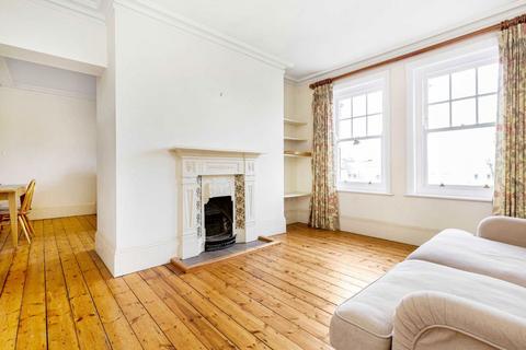 2 bedroom flat to rent, Canterbury Crescent, London SW9