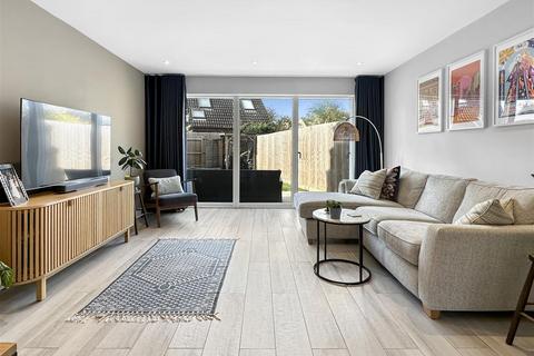 248a Coldhams Lane, Cambridge, CB1 3HN