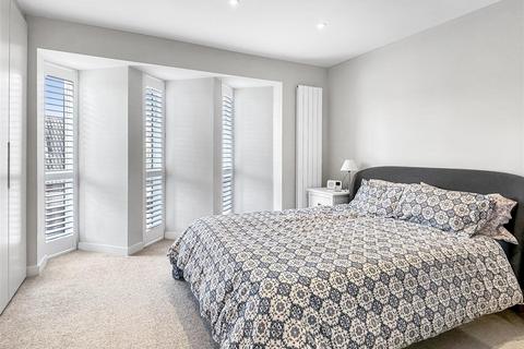 248a Coldhams Lane, Cambridge, CB1 3HN