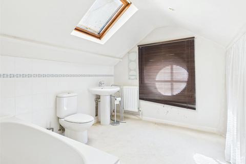 3 bedroom detached house for sale, Black Bourton Road, Carterton, Oxfordshire, OX18