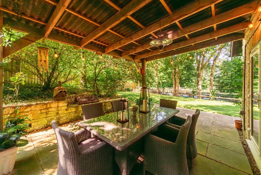 Covered Dining