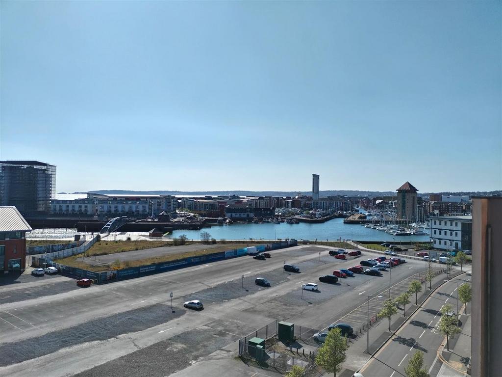NEW VIEW OFF LOUNGE.jpg