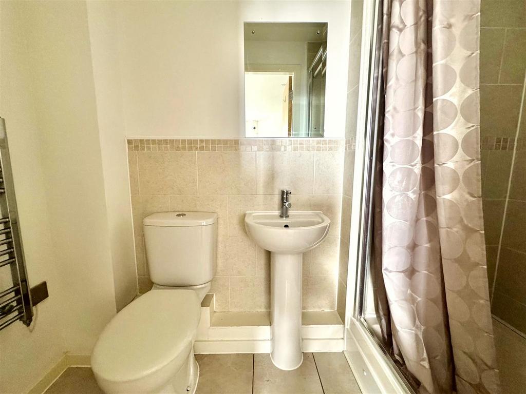 Ensuite.jpeg