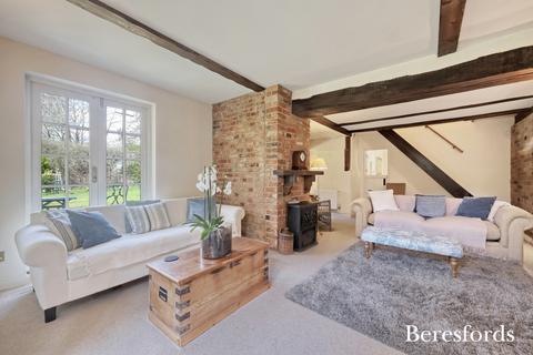 4 bedroom detached house for sale, Willingale Road, Norton Heath, CM4