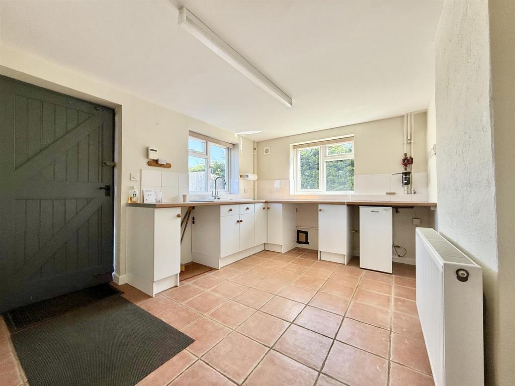 Utility Room.jpg