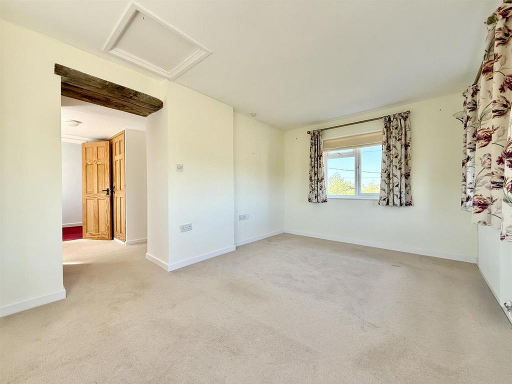 Bedroom1.jpg