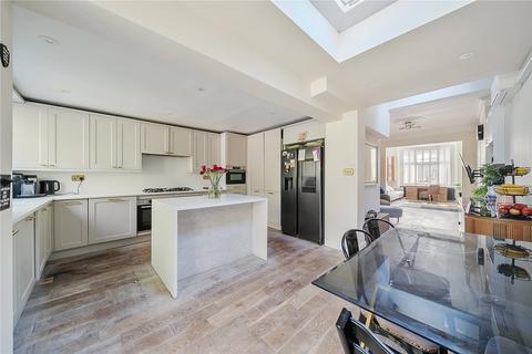 4 bedroom terraced house for sale, Barratt Avenue, London, N22
