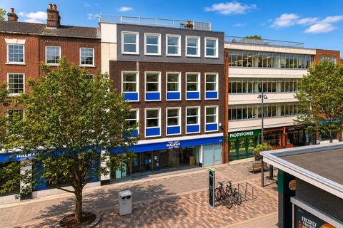 1 bed flat/apartment for rent in Commercial Way, Woking, Surrey, GU21