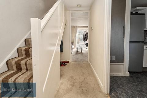 19 Harlech Gardens, Hounslow, TW5 9PR