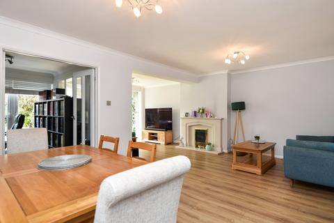 12 Admirals Walk, Shoeburyness, Southend-on-sea, SS3 9HS