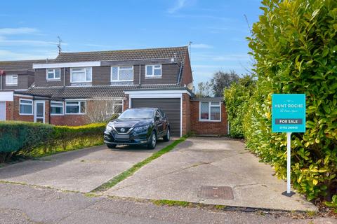 12 Admirals Walk, Shoeburyness, Southend-on-sea, SS3 9HS