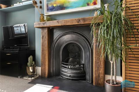 2 bedroom apartment for sale, Long Lane, London, N3