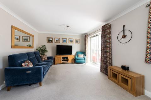 5 Lime Grove, Southmoor, Abingdon, OX13 5DN