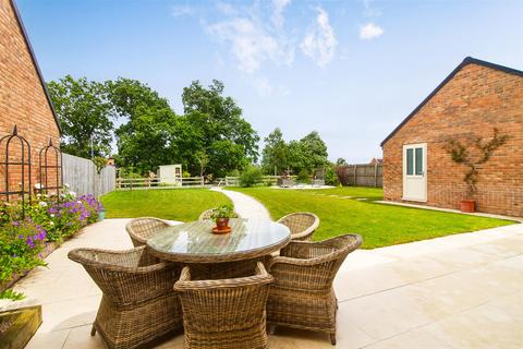 4 bedroom detached house for sale, Old Park Road, Morpeth NE65