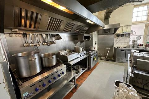 Retail property (high street) to rent, Brighton BN2