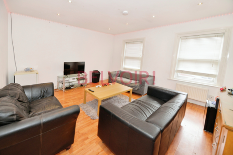6 bedroom semi-detached house to rent, Wilton Avenue , Southampton SO15