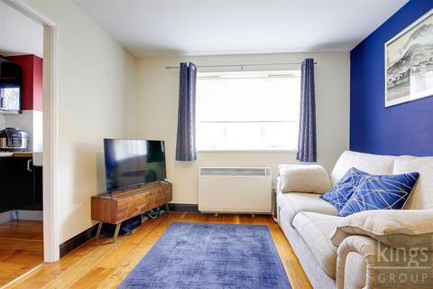 3 Dundas Mews, Enfield, EN3 6YA