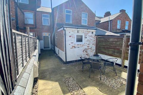 16 Bruce Street, Northampton, NN5 5BQ