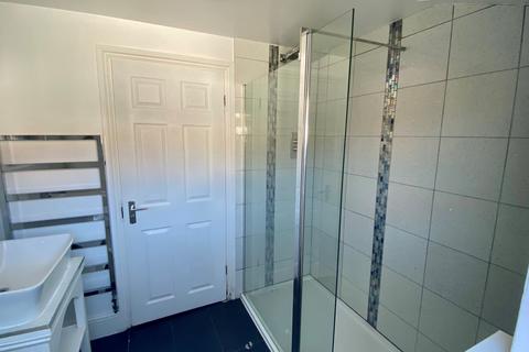 16 Bruce Street, Northampton, NN5 5BQ