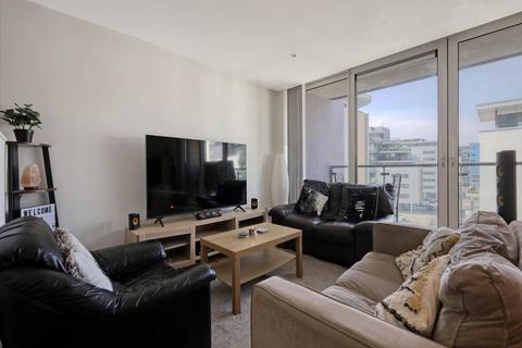 3 bedroom flat for sale, Latitude Court, 3 Albert Basin Way, London