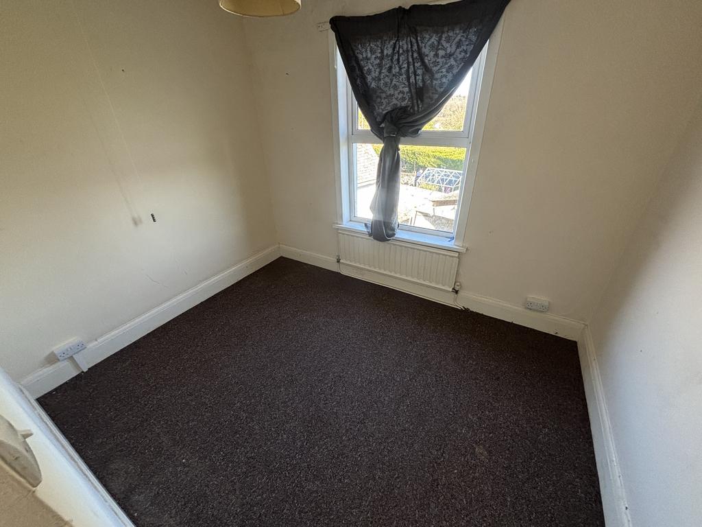 Rear bedroom 3