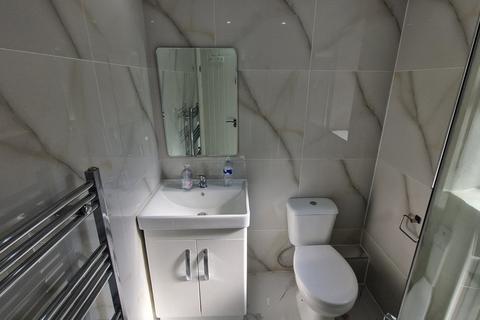 41 Cobham Road, Hounslow, TW5 9LD
