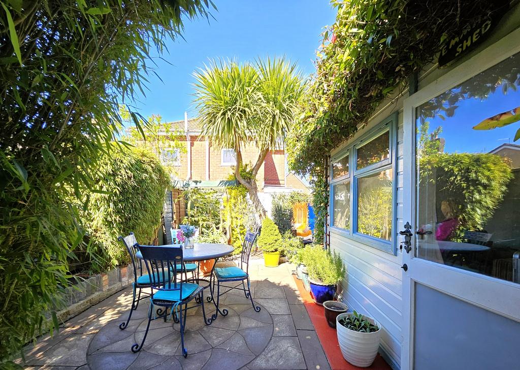 Rear garden Office