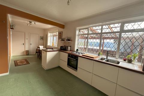 4 bedroom detached house for sale, Fleminghouse Lane, Waterloo/Almondbury