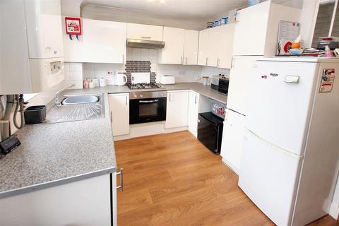 2 bedroom terraced house for sale, Douglas Road, Tonbridge