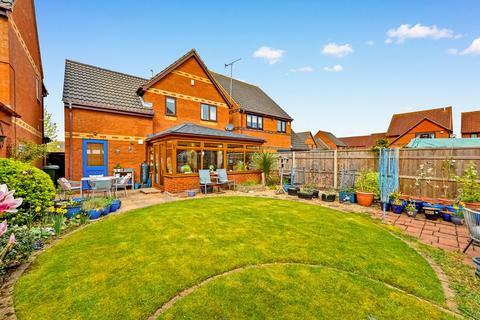 3 bedroom detached house for sale, Wrens Park, Middleton, Milton Keynes, MK10