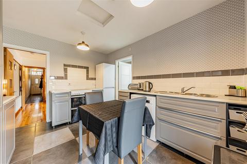 43 Bond Road, Ashford, TN23 7UG