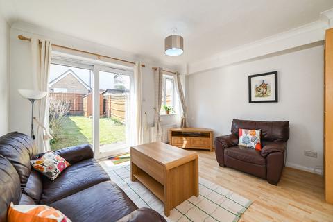 2 bedroom house to rent, Milward Gardens, Binfield, Bracknell, RG12