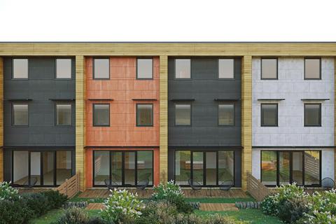 3 bedroom townhouse for sale, Wakefield Road, Bradford BD11