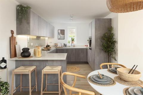 3 bedroom townhouse for sale, Wakefield Road, Bradford BD11
