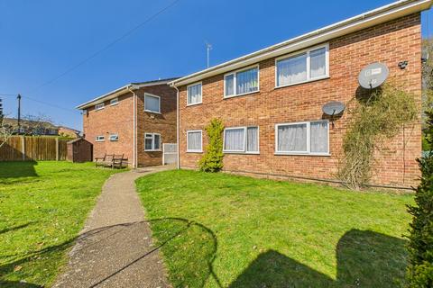 4, Hollybrook Court Chalet Hill, Bordon, GU35 0AR