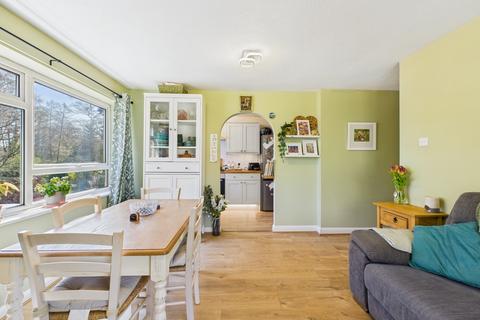 4, Hollybrook Court Chalet Hill, Bordon, GU35 0AR
