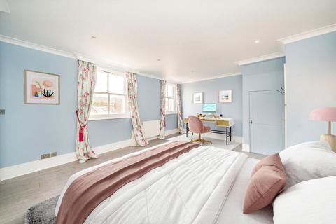 undefined, Chelsham Road, London SW4