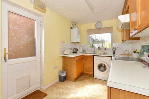 33 York Close, Southwater, Horsham, RH13 9XJ