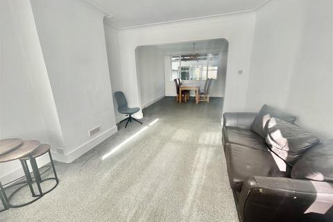 3 bedroom semi-detached house for sale, Baker Street, Potters Bar EN6