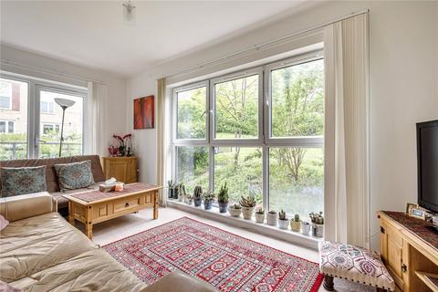 2 bedroom apartment for sale, Laburnham Close, High Barnet, EN5