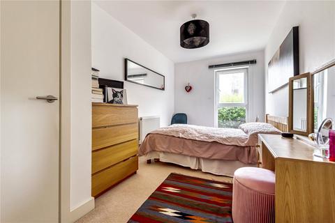 2 bedroom apartment for sale, Laburnham Close, High Barnet, EN5